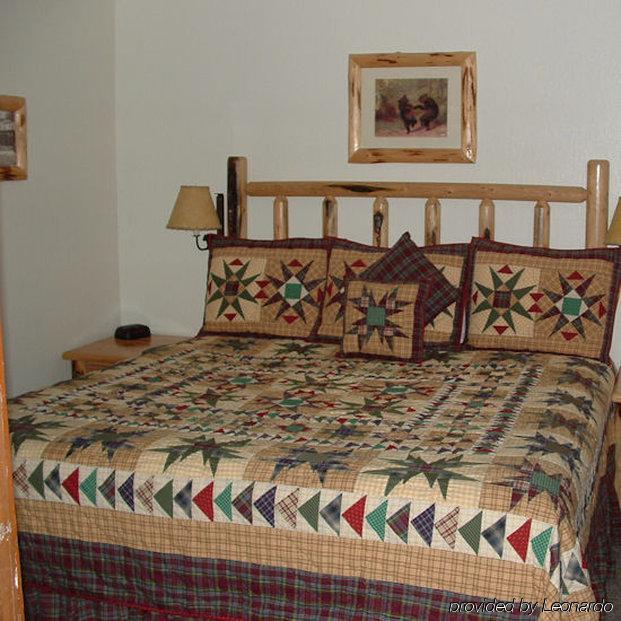 Franciscan Lodge Tahoe Vista Room photo